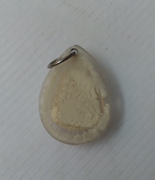 พระพิมพ์นางกวักเนื้อผงกรรมฐานหลวงปู่ดู่ วัดสะแก