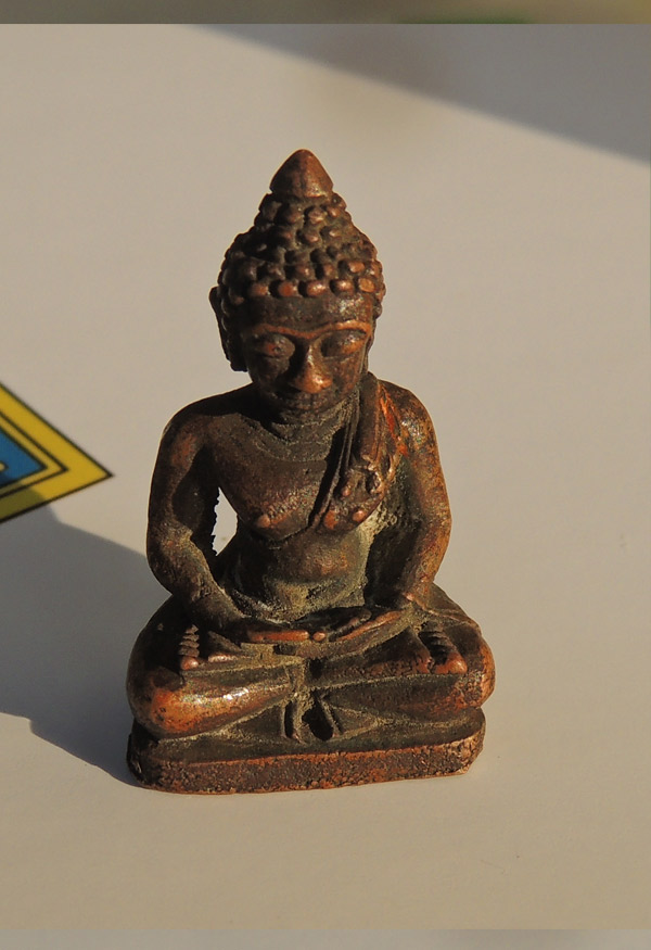 พระหล่อไม่ทราบที่ 