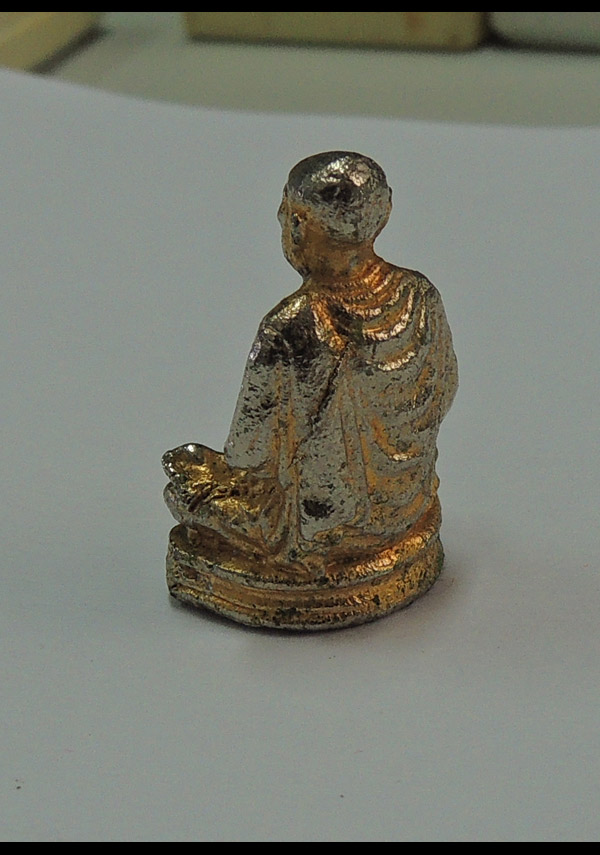 หล่อสมเด็จโต