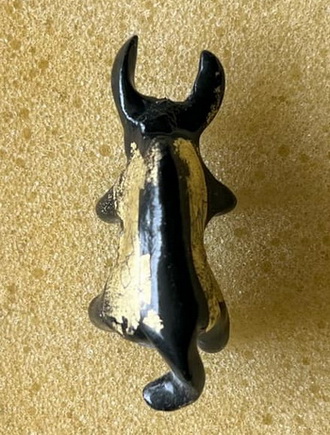 วัวธนู หลวงพ่อสังข์ วัดนากันตม จ.ศรีสะเกษ อุดผงวิเศษเนื้อผง ว่าน108ชนิด ผสมครั่งพุทรา ปิดทองพร้อมจาร