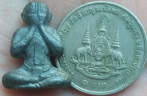 *พระปิดตาลอยองค์ หลวงพ่อปลา วัดโบสถ์ อ.สรรคบุรี จ.ชัยนาท เนื้อตะกั่วถ้ำชา*