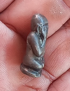 พระปิดตาลอยองค์เนื้อเมฆสิทธิ์