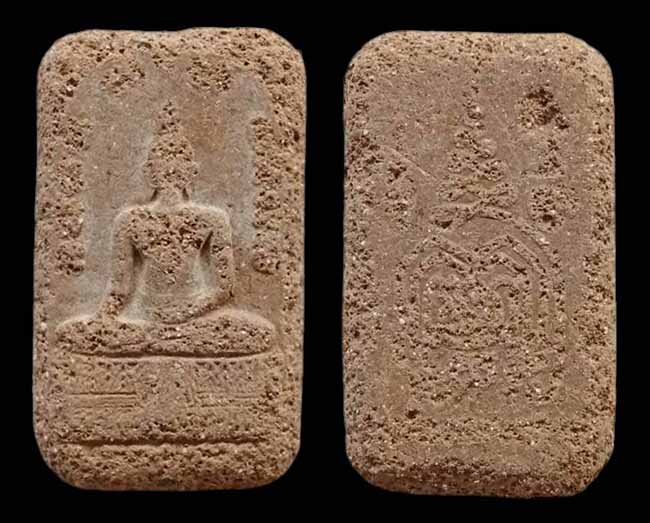 พระพทุธเนื้อดินหลังยันต์ลางๆ ตามสภาพ เคาะเดียว