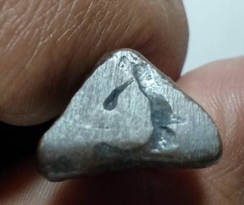 รูปหล่อเกจิ ไม่ทราบที่ 