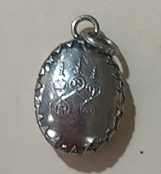 ล็อกเก็ตหลวงพ่อโมวัดจันทนารามจังหวัดชัยนาท