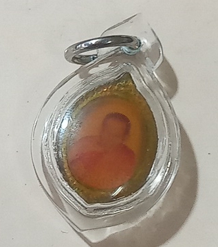 รูปถ่ายล็อกเก็ตหลวงพ่อท้วมวัดเขาโบสถ์จังหวัดประจวบคีรีขันธ์