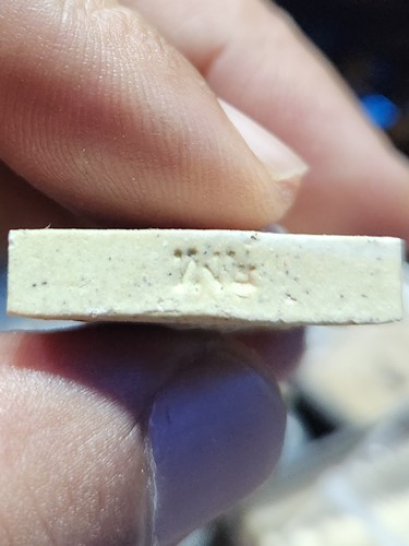 วัดเพชรบุรี จ.สุรินทร์ ขุนช้างเจ้าทรัพย์หลังชูชก หลวงปู่ หงษ์ รุ่นเพิ่มทรัพย์ เพิ่มสุข   เนื้อว่านขา