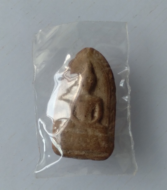 พระพุทธเนื้อผงไม่ทราบที่