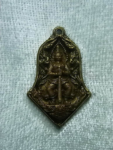 เหรียญหล่อพุทธศิลป์ พิมพ์จำปี ท้าวเวสสุวรรณโณ หลวงพ่ออิฏฐ์ ภทฺทจาโร วัดจุฬามณี จ.สมุทรสงคราม