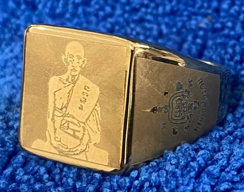 แหวน หลวงพ่อรวย วัดตะโก จ.อยุธยา งานจิวรี่ ชุบน้ำทอง ยิงเลเซอร์ ไซด์ 64 สวยๆ ครับ