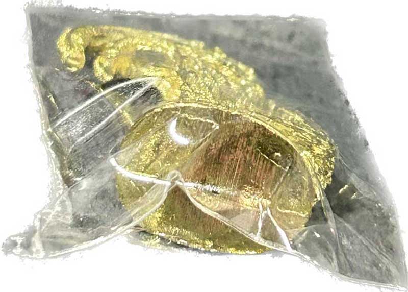 ไก่โชคดีหลวงพ่อรวยวัดตะโก ปี 59 เนื้อทองทิพย์ พร้อมกล่องเดิม