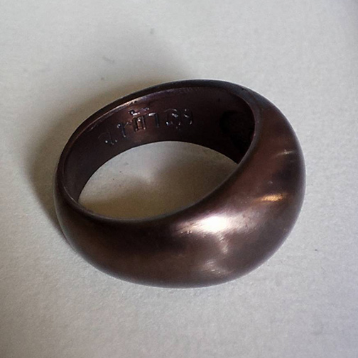 เขาอ้อ มงคลจักรวาลพุทธาคมเขาอ้อปี 45 แหวนปลอกมีด *** เนื้อนว ะโลหะแก่เงิน**ท่านขุนพันธ์ฯเป็นเจ้าพิธี