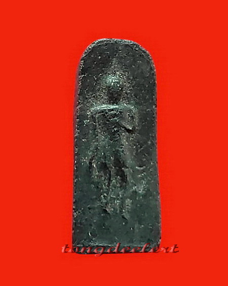 พระลีลา พระอาจารย์แน่น วัดหนองขาว จ .กาญจนบุรี เนื้อผงพราย หายากค่ะ