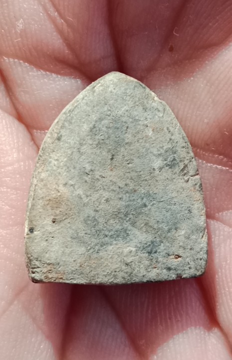 หลวงพ่อโตวัดรางจระเข้ จ.พระนครศรีอยุธยา เนื้อผงใบลาน พิมพ์เล็ก