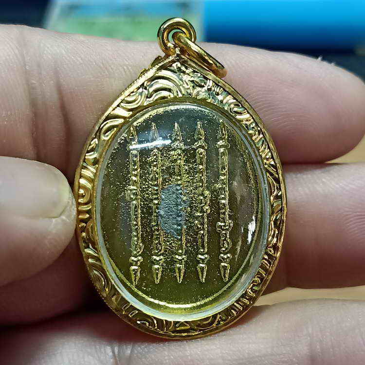 D785  เหรียญเทพทันใจ มหาเศรษฐี เลี่ยมไม่ครอน พร้อใช้ สภาพน่ารัก ตะมุตะมิ