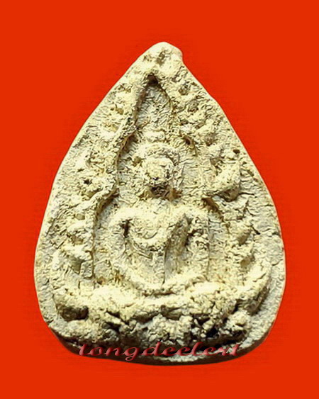 พระนางพญากลีบบัวเนื้อผงพุทธคุณ หลวงปู่เหรียญ วัดหนองบัว จ.กาญจนบุรี ปี 2497 พิมพ์นิยมค่ะ