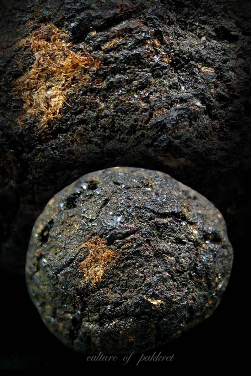 ลูกอมครั่ง หลวงพ่อทองสุข วัดโตนดหลวง (491)