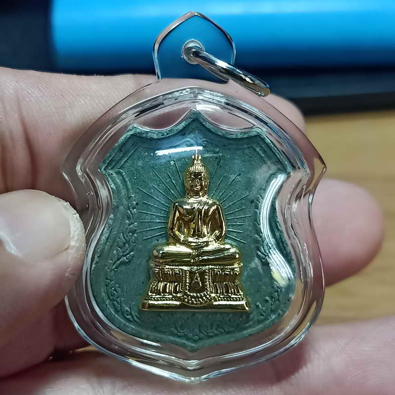 D869 พระพุทธพรรณีศรีธรรมไภสัช วัดพระศรีรัตนศาสดาราม กทม. ปี 2554 เนื้อเขียว หน้ากะไหล่ทอง