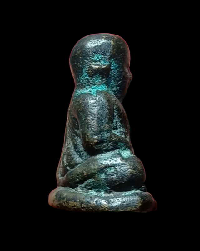 หลวงพ่อเงิน วัดบางคลาน รุ่นปืนแตก ปี2528 พิมพ์เศียรโตบาตร