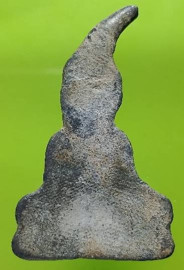 พระเนื้อชิน พิมพ์ท่ากระดาน 