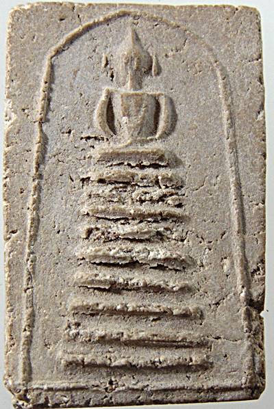 พระสมเด็จ ๙ ชั้น ไม่ทราบที่ (เหมือนหลวงปู่รอด วัดเกริ่น ปทุมธานี)