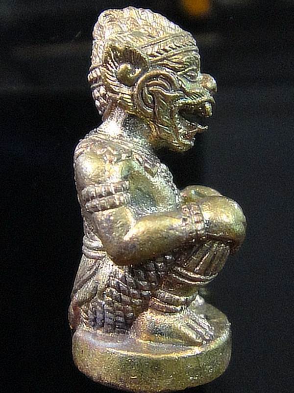 หนุมานหลวงปู่คำบุ วัดกุดชมภู ตอกโค้ต อุดผง