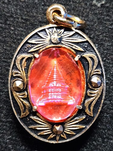  ล็อกเก็ต พระธาตุดอยสุเทพล เชียงใหม่ หลัง พระประจำวันศุกร์