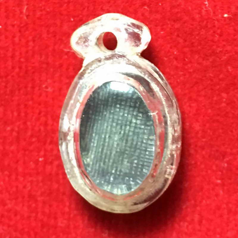 พระพิจิตรเม็ดข้าวเม่า หลวงพ่อทวี วัดโรงช้าง จ.พิจิตร ปี 2498 เลี่ยมพร้อมใช้