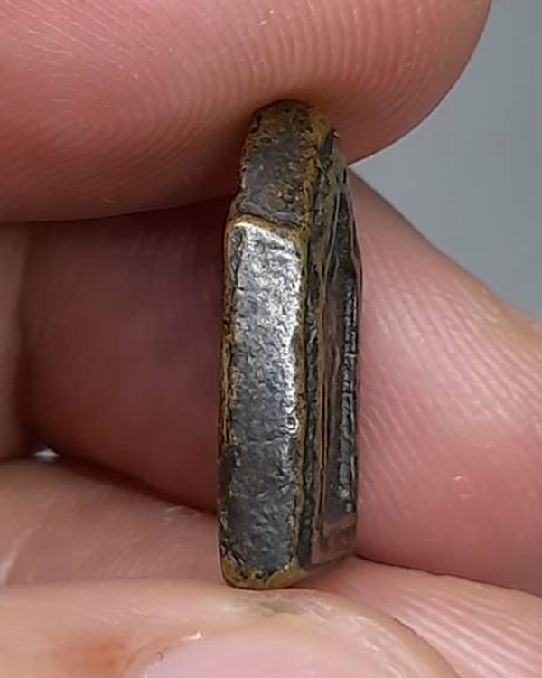 พระหล่อประจำวัน ไม่ทราบที่ครับ