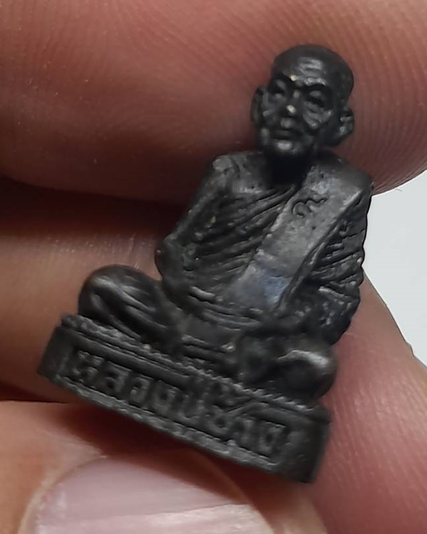 กริ่งรูปหล่อ หลวงปู่ช้าง วัดเขียนเขต อ.ธัญญบุรี จ.ปทุมธานี ปี 2536