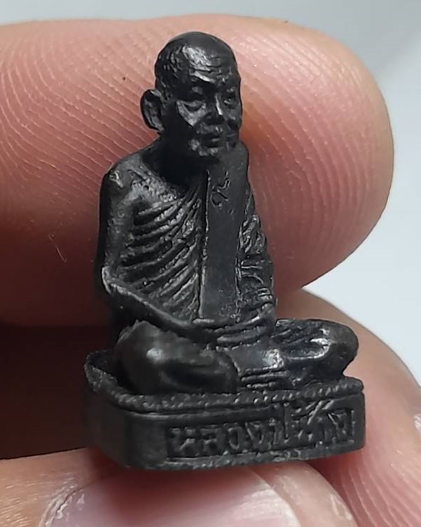 กริ่งรูปหล่อ หลวงปู่ช้าง วัดเขียนเขต อ.ธัญญบุรี จ.ปทุมธานี ปี 2536