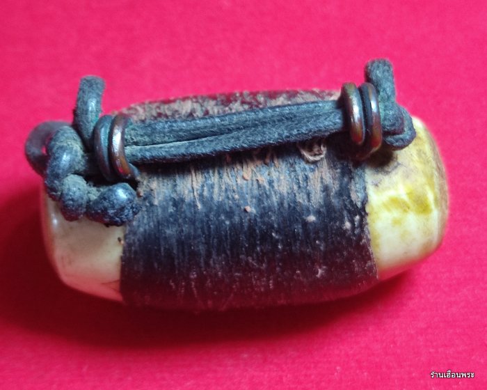 กลองตะโพน เนื้อเขากวางแกะ หลวงพ่อภักตร์ วัดโบสถ์ จ.อ่างทอง