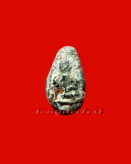 พระพิมพ์พิจิตรเม็ดข้าวเม่าเนื้อตะกั่วสนิมแดง หลวงพ่อนารถ วัดศรีโลหะราษฎร์บำรุง จ.กาญจนบุรี สวยมากค่ะ