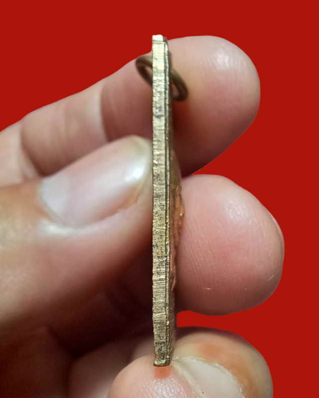 เหรียญหลวงพ่อกลิ้ง วัดเกรียงไกรเหนือ รุ่นแรกบล้อคกลากปี14 รูปที่ 2 เหรียญหลวงพ่อกลิ้ง วัดเกรียงไกรเห