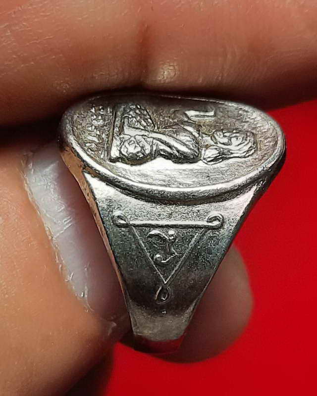 แหวนนางกวักลพ.กวยปี2521 ท้องวงเบอร์ 54