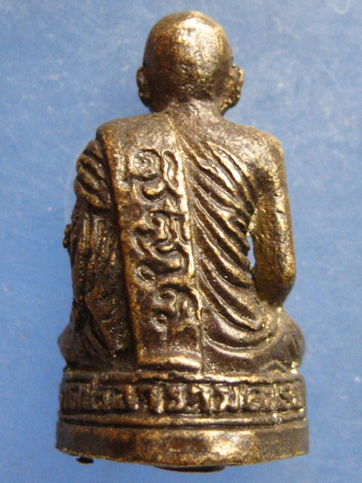 รูปหล่อ หลวงพ่อโต วัดปรีดาราม อยุธยา