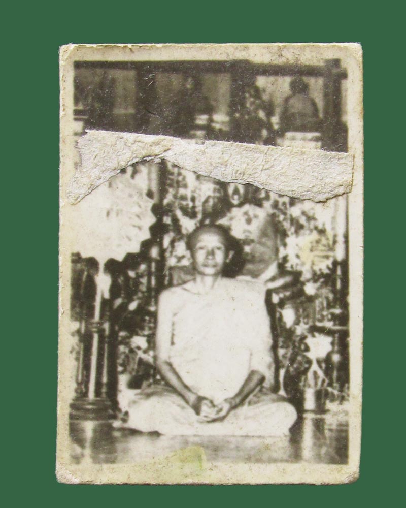 รูปถ่ายขาว-ดำ หลวงพ่อบุญเทียม วัดลาดหลุมแก้ว จ.ปทุมธานี