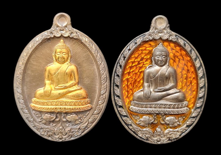 เคาะแรกแดง..ลพ.สำเร็จศักดิ์สิทธิ์ ๖๓..เนื้อชนวน ๒ เหรียญ (รายละเอียดในโพสต์)..วัดหนองสะเดา สระบุรี