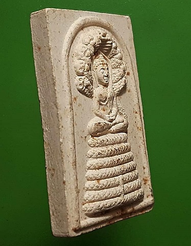 พระสมเด็จนาคปรกเก้าเศียร ปลุกเสกโดยเจ้าคุณธงชัย ธมฺมธโช วัดไตรมิตรวิทยาราม ปี 2554