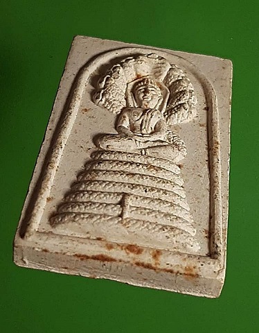 พระสมเด็จนาคปรกเก้าเศียร ปลุกเสกโดยเจ้าคุณธงชัย ธมฺมธโช วัดไตรมิตรวิทยาราม ปี 2554