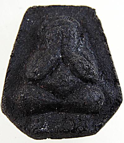 พระปิดตาผงคลุกรัก หลัง 80 พระอาจารย์แฟ้ม วัดเครือวัลย์  ชลบุรี