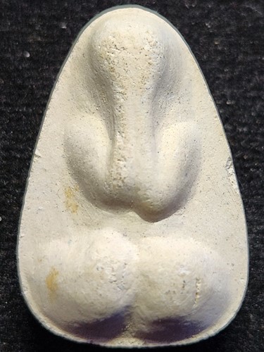  วัดบพิตรพิมุข (วัดเชิงเลน) กรุงเทพฯ  พระปิดตา รุ่นสร้างวิหารหลวงปู่ไข่ พ.ศ.๒๕๓๖ พร้อมภาพถ่าย