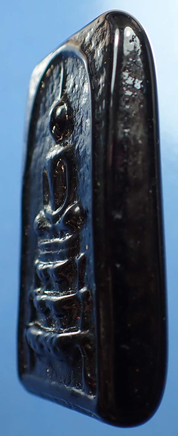 สมเด็จเนื้อแร่เขาพรหมชะแง้ หลวงพ่ออุ้น วัดตาลกง เพชรบุรี พ.ศ.๒๕๓๒ ที่สุดแห่งความหายาก*166