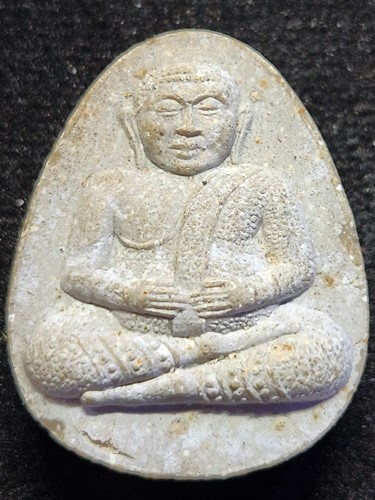 วัดสระเกศ ภูเขาทอง กทม. พระสังกัจจายน์มหาลาภ จีวรลายดอก