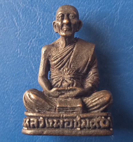 รูปหล่อ หลวงพ่อชม วัดนางใน อ่างทอง 90 ปี