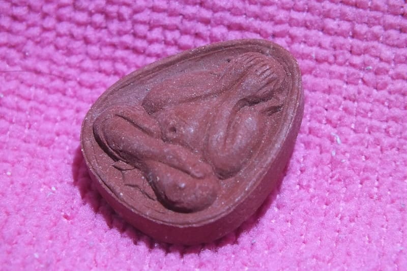 พระปิดตา หลวงปู่แย้ม วัดตะเคียน สวยๆครับ