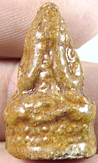 ๒๐ พระปิดตาผงเคลือบ