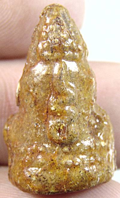 ๒๐ พระปิดตาผงเคลือบ