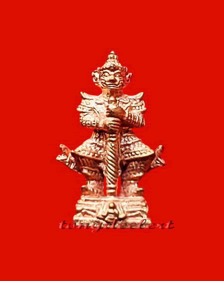 รูปหล่อท้าวเวสสุวรรณ พระอาจารย์อิฏฐ์ วัดจุฬามณี จ.สุมทรสงคราม สวยมากค่ะ