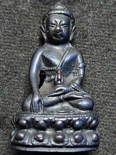 พระกริ่งก้นถ้วยใหญ่